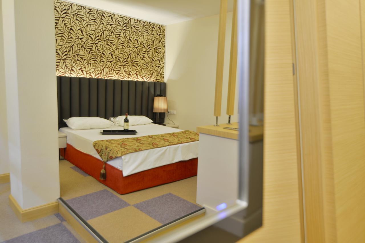 Arsima Hotel Istanbul Bagian luar foto